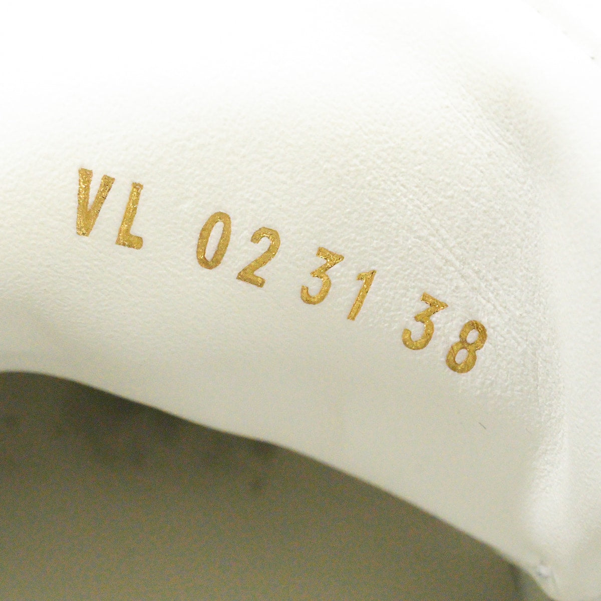 [Pre-loved] LOUIS VUITTON sneakers Frontrow Sneaker with Monogram Strap Blanc (White) Calf #38 Gold HW 1A95Q2[LIKE NEW][Authentic]