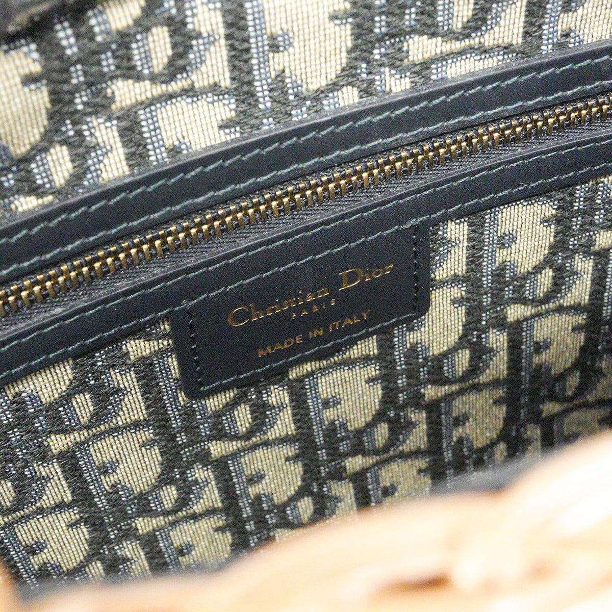 [Pre-loved] 2022 Cruise Collection Christian Dior Shoulder bag Wicker Basket Bag Large Beige/Navy Wicker/Dior Oblique Jacquard Antique Gold HW M7601CMVO M918TU[LIKE NEW][Authentic]