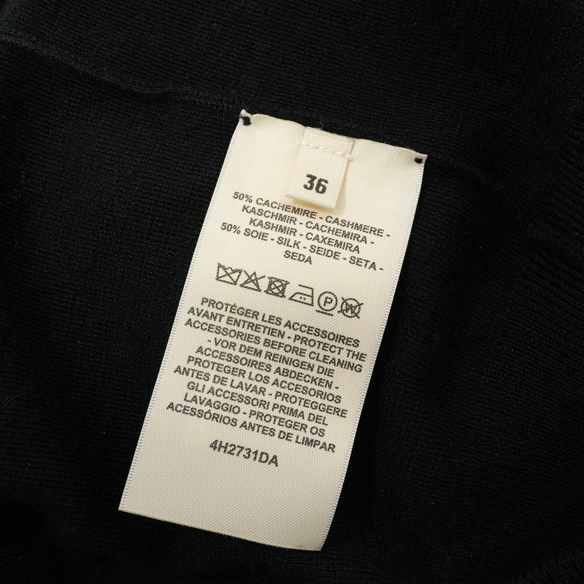 [Pre-loved] HERMES Cardigan Long Sleeve Ex-Libris Buttons Noir (Black) Cashmere50% / Silk50% #36[LIKE NEW][Authentic]