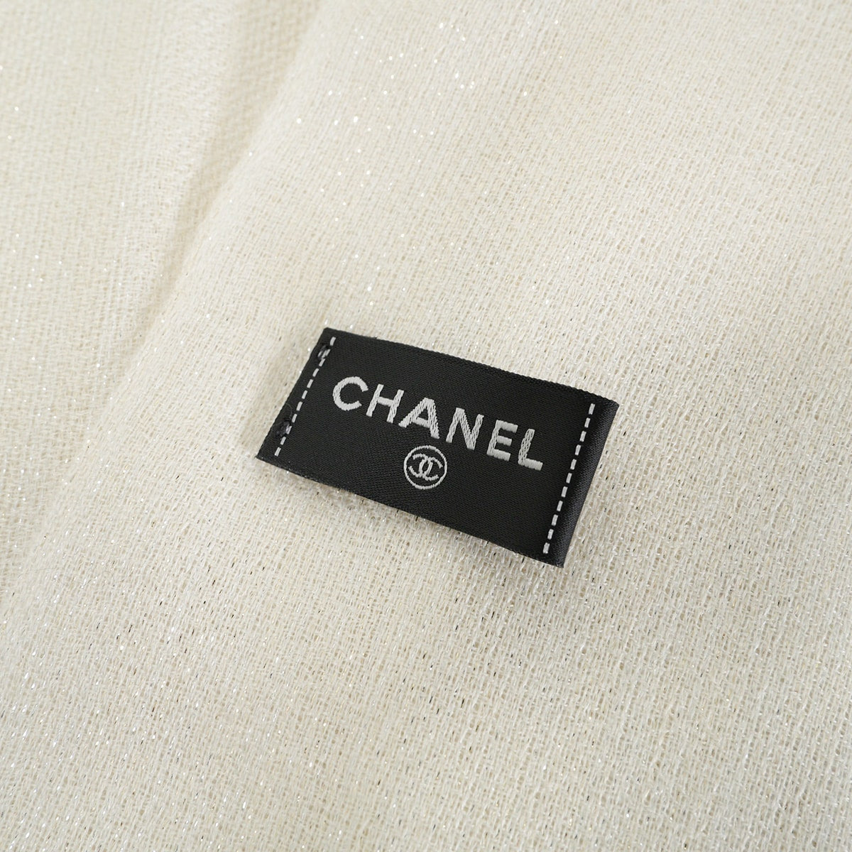 2025/26 Cruise Collection CHANEL Stall COCO MARK Ivory Cashmere/Silk/Metallic Fiber AAB693[EXCELLENT][Authentic]