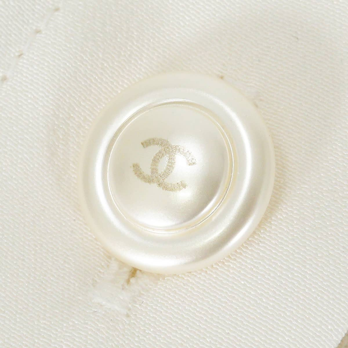 [Pre-loved] CHANEL Blouse Women's short sleeve belted COCO Mark pearl buttons Blanc (White) Silk #38 P59624V45196[LIKE NEW][Authentic]