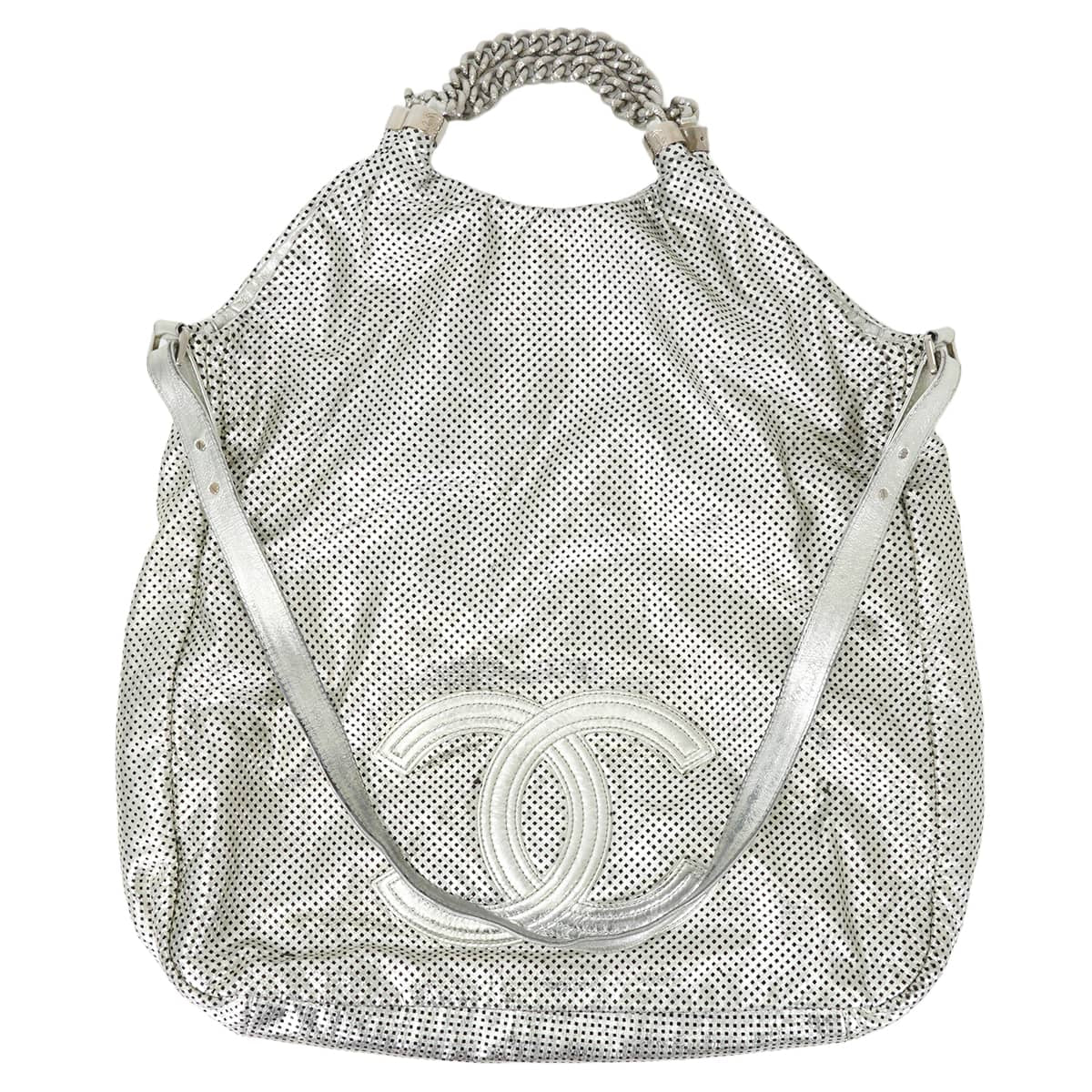 [Pre-loved] CHANEL Shoulder bag Punching Large COCO Mark Silver Lambskin Silver HW A38462[USED AB][Authentic]