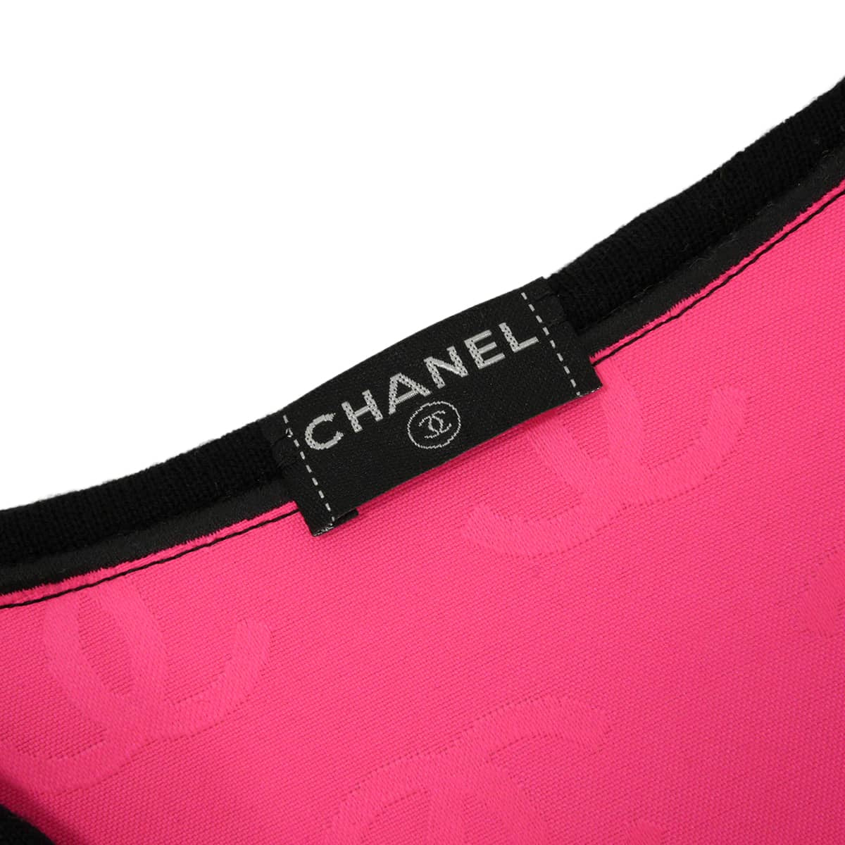 [Pre-loved] 2005AW CHANEL Blouson Quilted Ligne Cambon Coco Mark Noir (Black)/Ivory/Pink Wool/Polyester Antique Silver HW P26645[LIKE NEW][Authentic]