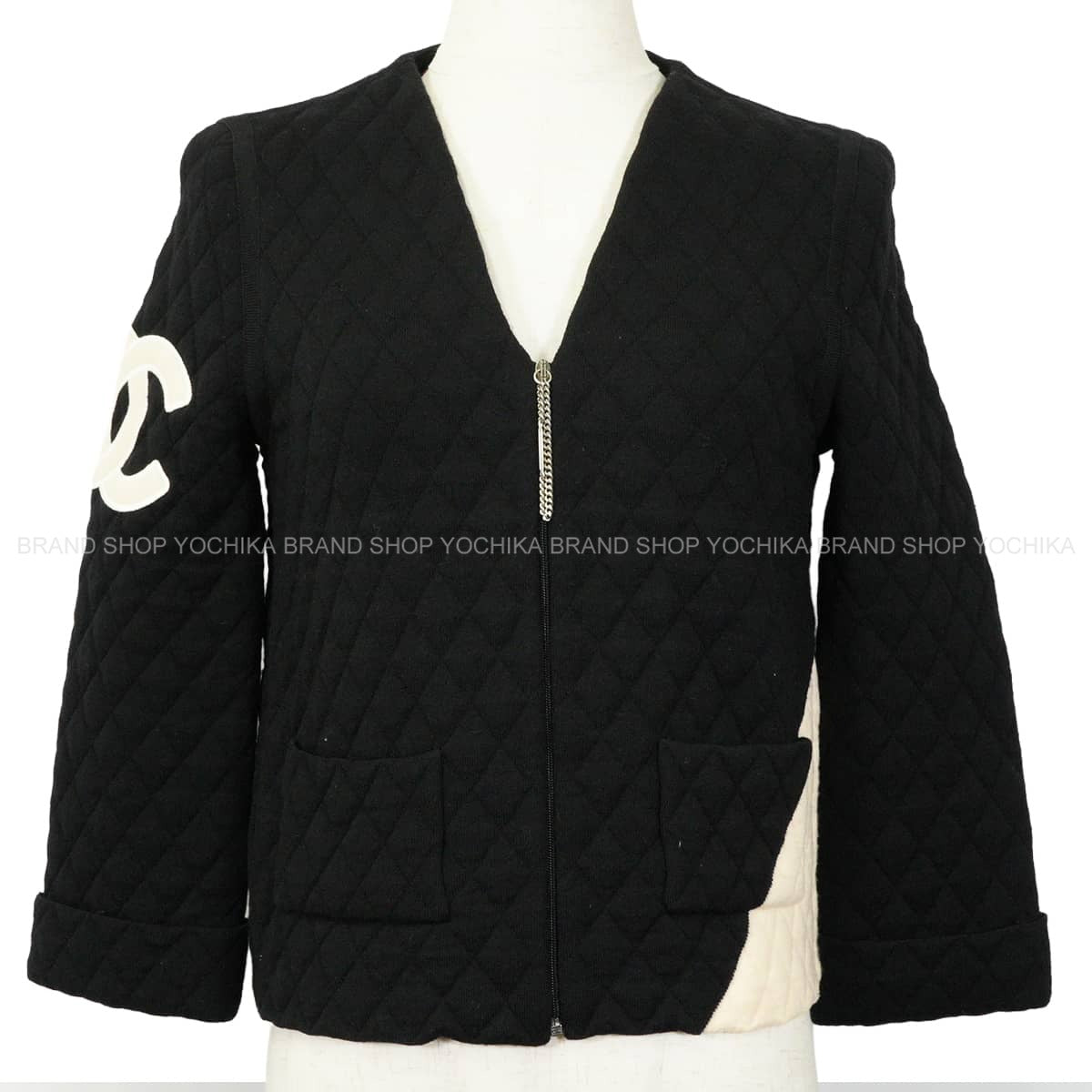 [Pre-loved] 2005AW CHANEL Blouson Quilted Ligne Cambon Coco Mark Noir (Black)/Ivory/Pink Wool/Polyester Antique Silver HW P26645[LIKE NEW][Authentic]