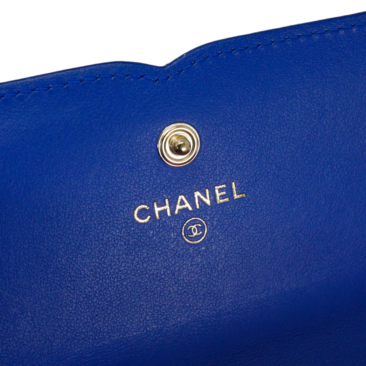 [Pre-loved] CHANEL long wallet Filigree Matelasse Big COCO Mark Flap Blue/Blanc (White)/Red Graind Calf(Caviarskin) Calf Gold HW A84448[LIKE NEW][Authentic]