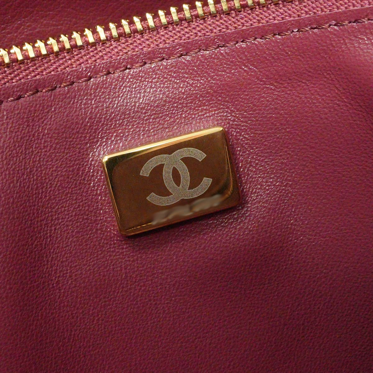 2026 Metiers d'Art Collection CHANEL Handbag MaxiDark khaki/burgundy Graind Calf(Caviarskin) Gold HW AS6231[EXCELLENT][Authentic]