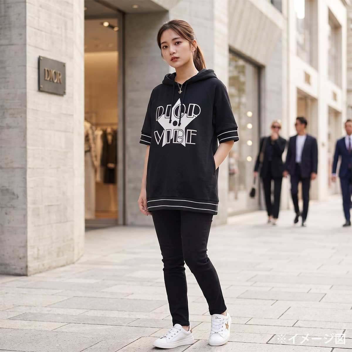 [Pre-loved] 2022 Cruise Collection Dior Hooded sweatshirt VIBE Hoodie Short Sleeve Noir (Black)/Blanc (White) Cotton #M 243S06A4063[LIKE NEW][Authentic]