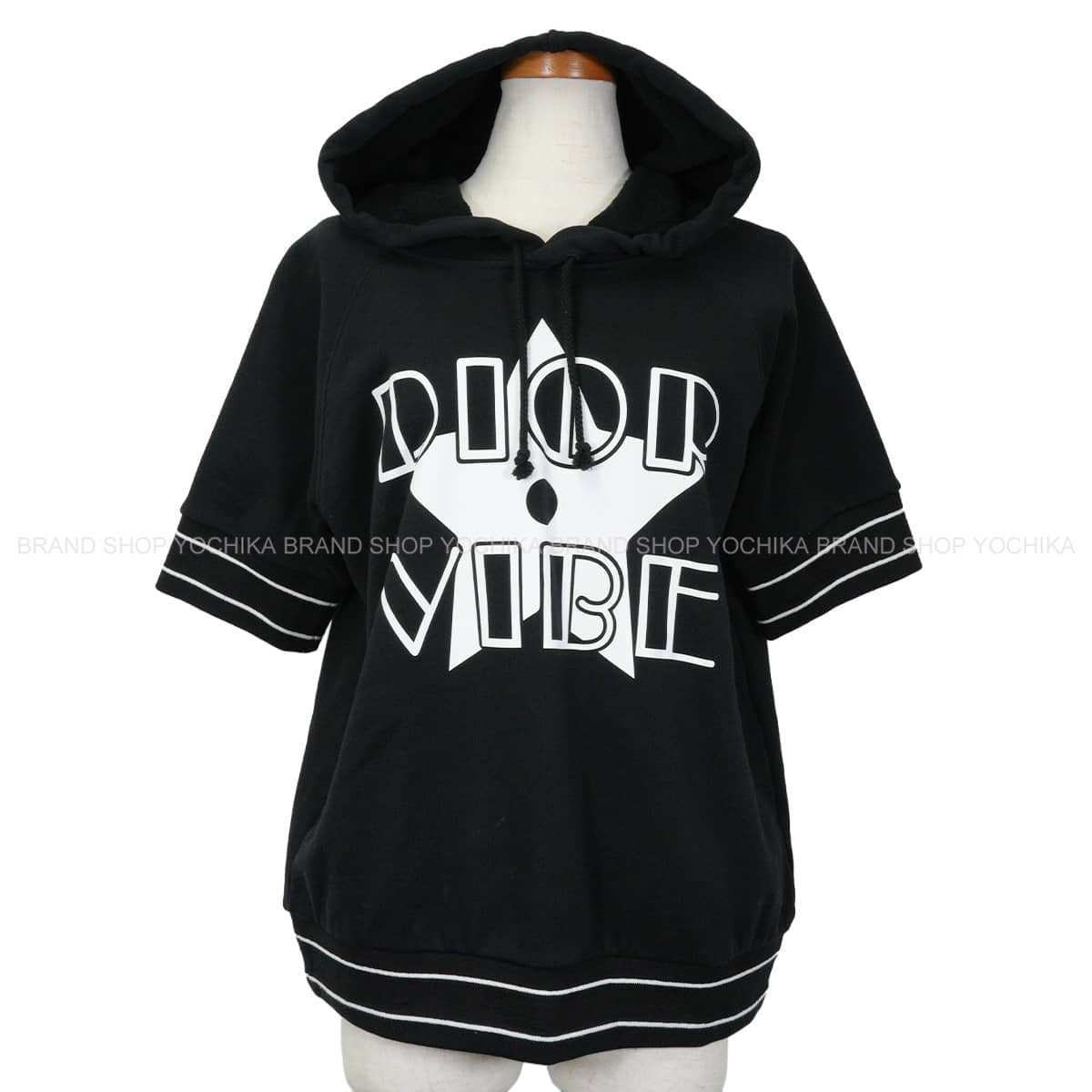 [Pre-loved] 2022 Cruise Collection Dior Hooded sweatshirt VIBE Hoodie Short Sleeve Noir (Black)/Blanc (White) Cotton #M 243S06A4063[LIKE NEW][Authentic]