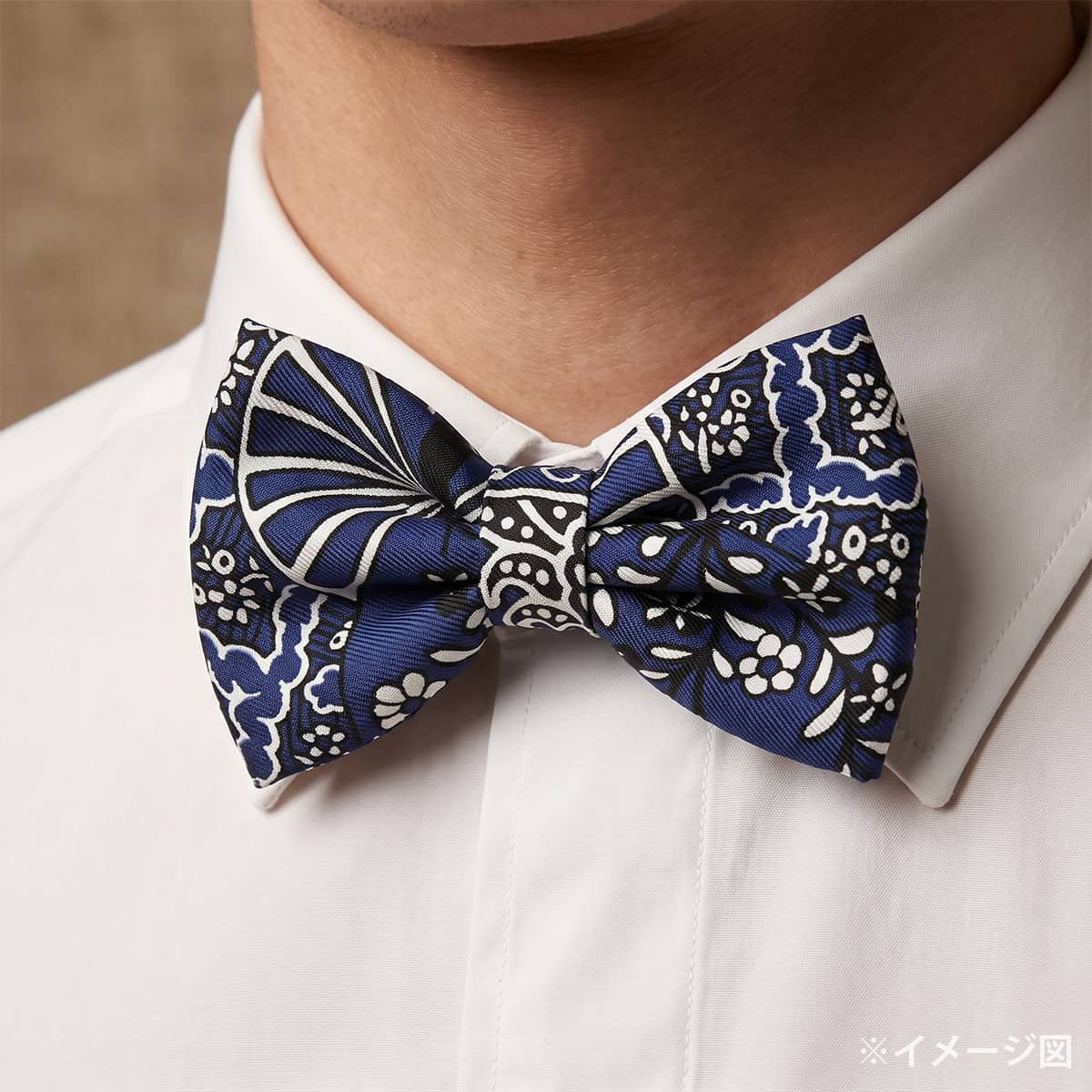 HERMES tie Bow Tie Papillon Fleurs et Papillons de Tissus Marine/Blanc (White)/Noir (Black) Silk100%[EXCELLENT][Authentic]