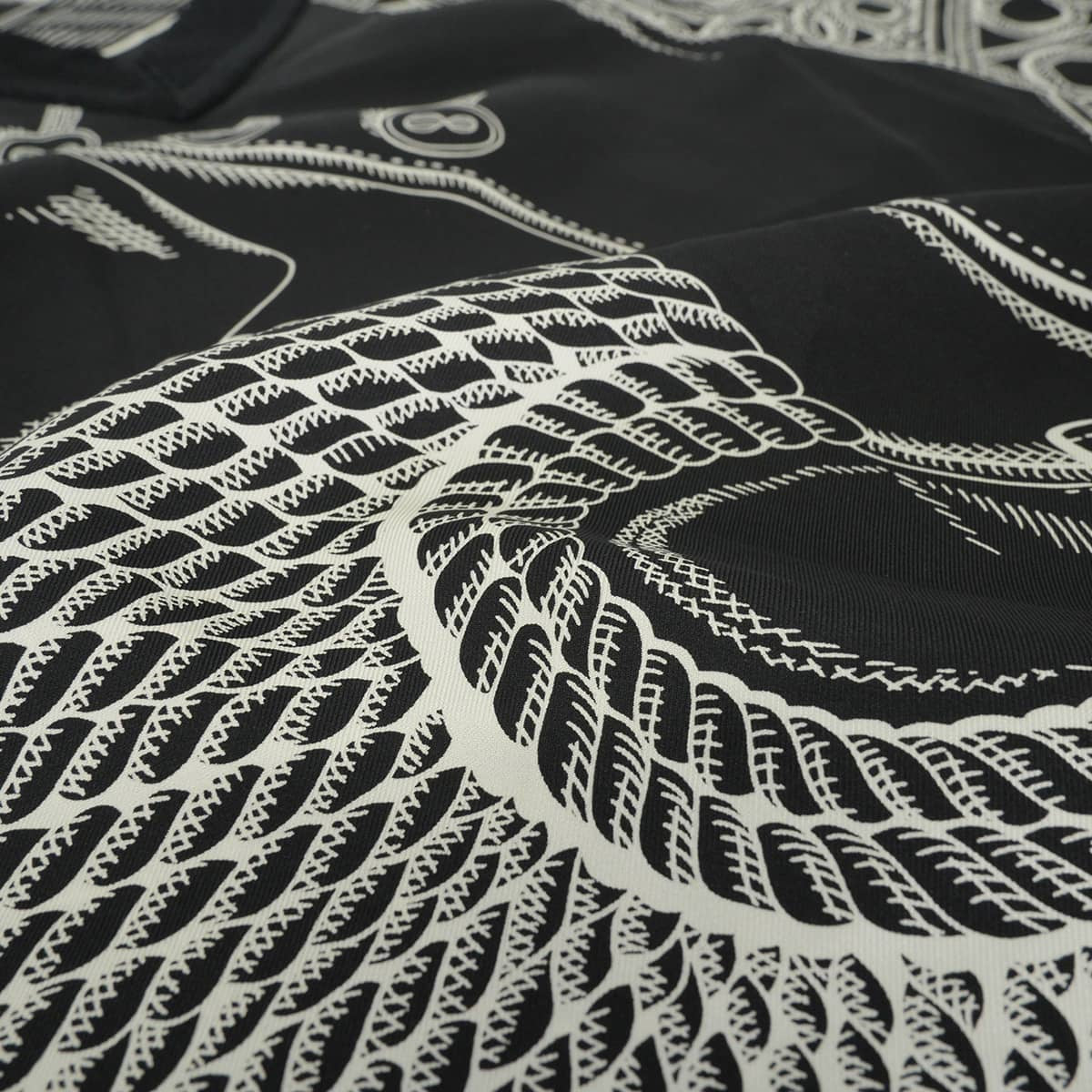 HERMES Blouse Twillaine Zouaves et Dragons V-neck Noir (Black)/Blanc (White) Silk100% #42 1H2816DF02[EXCELLENT][Authentic]