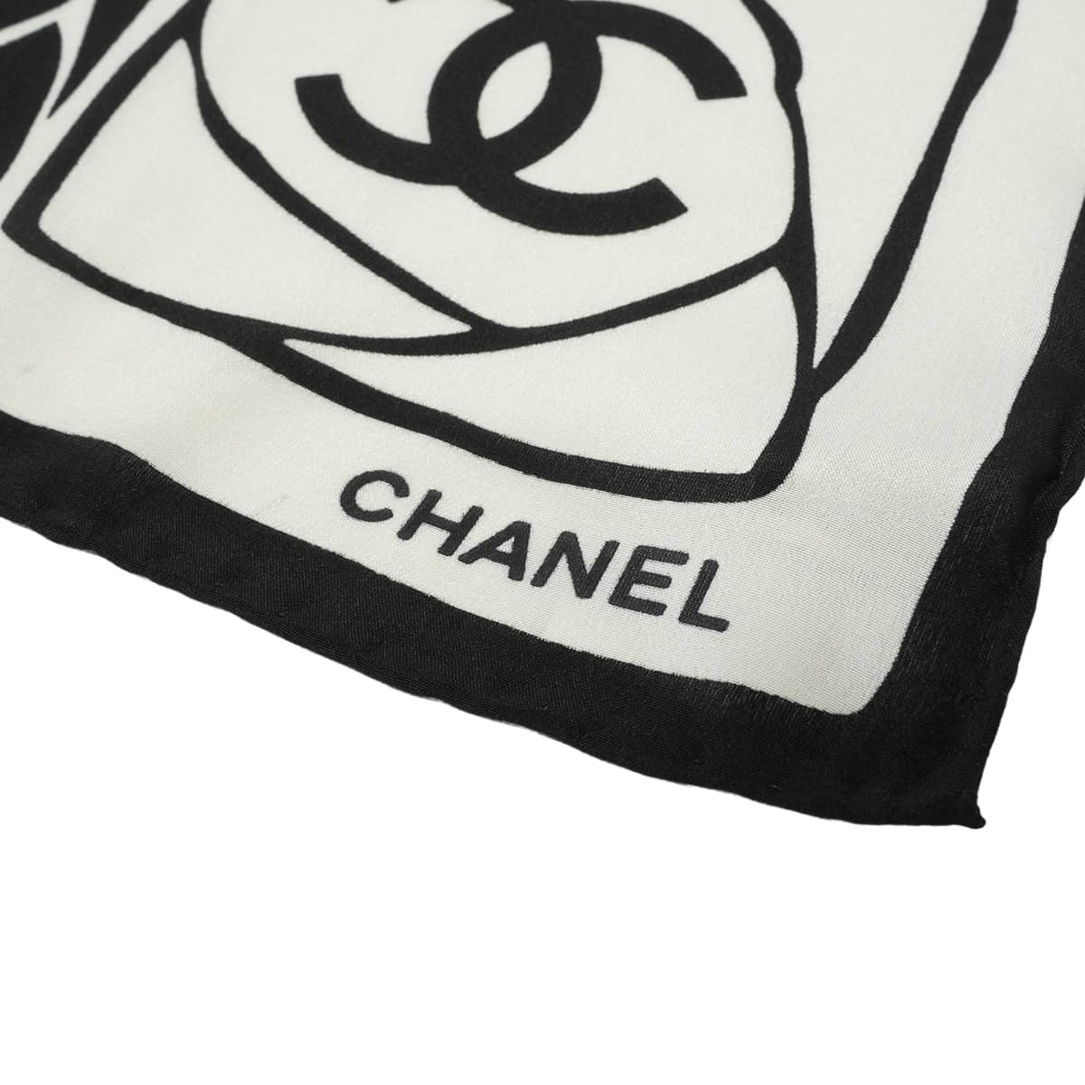 CHANEL scarf COCO Mark Camellia Noir (Black)/Blanc (White) Silk[EXCELLENT][Authentic]