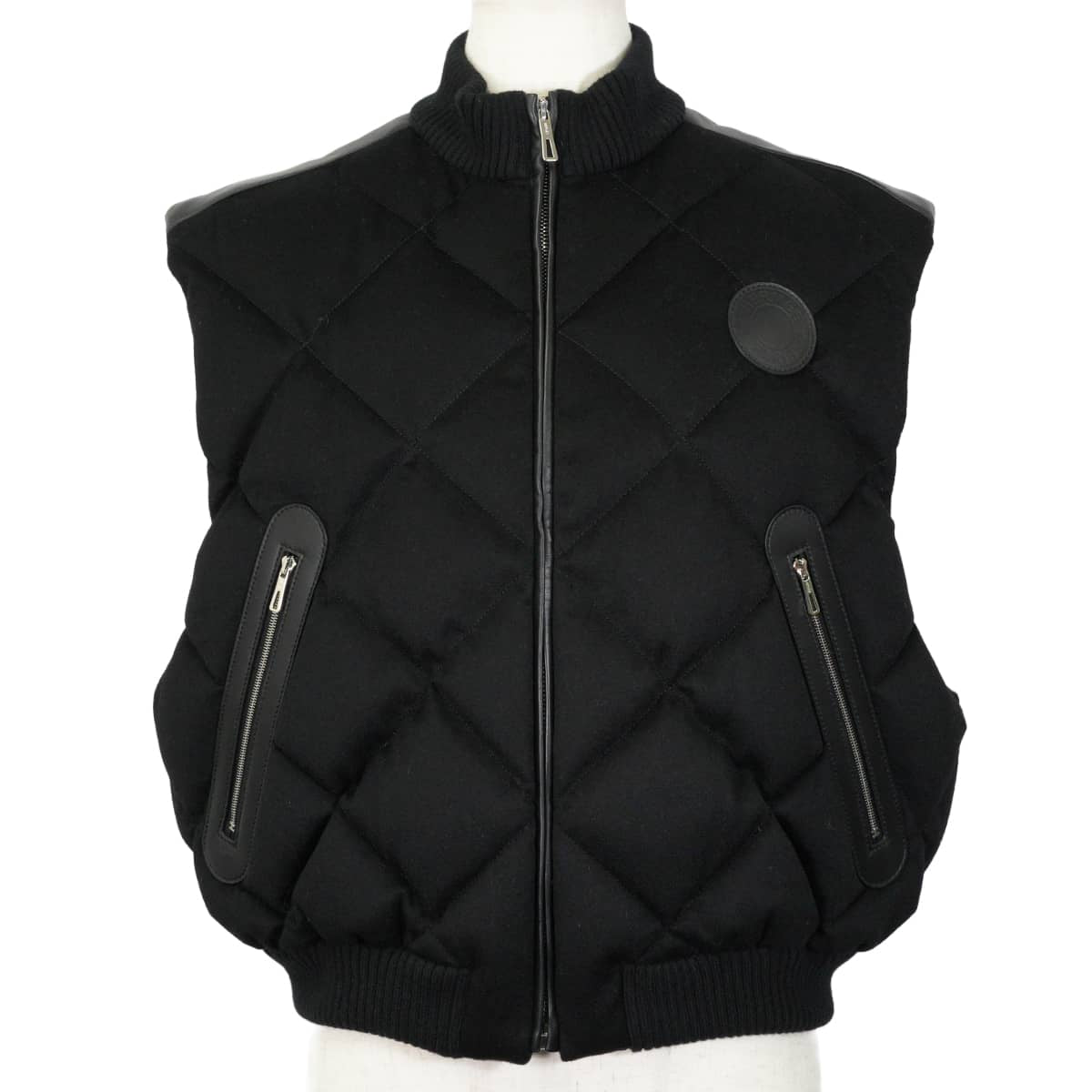 HERMES Down vest Women's Short Length Quilted Sellier Crude Cell with Patches Noir (Black) Cashmere lambskin #44 Silver HW 1H0250DN[EXCELLENT][Authentic]