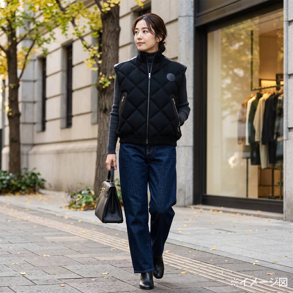 HERMES Down vest Women's Short Length Quilted Sellier Crude Cell with Patches Noir (Black) Cashmere lambskin #44 Silver HW 1H0250DN[EXCELLENT][Authentic]