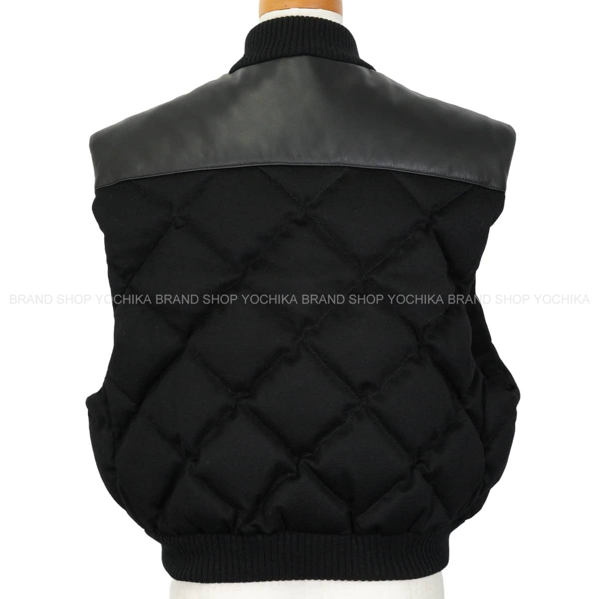 HERMES Down vest Women's Short Length Quilted Sellier Crude Cell with Patches Noir (Black) Cashmere lambskin #44 Silver HW 1H0250DN[EXCELLENT][Authentic]