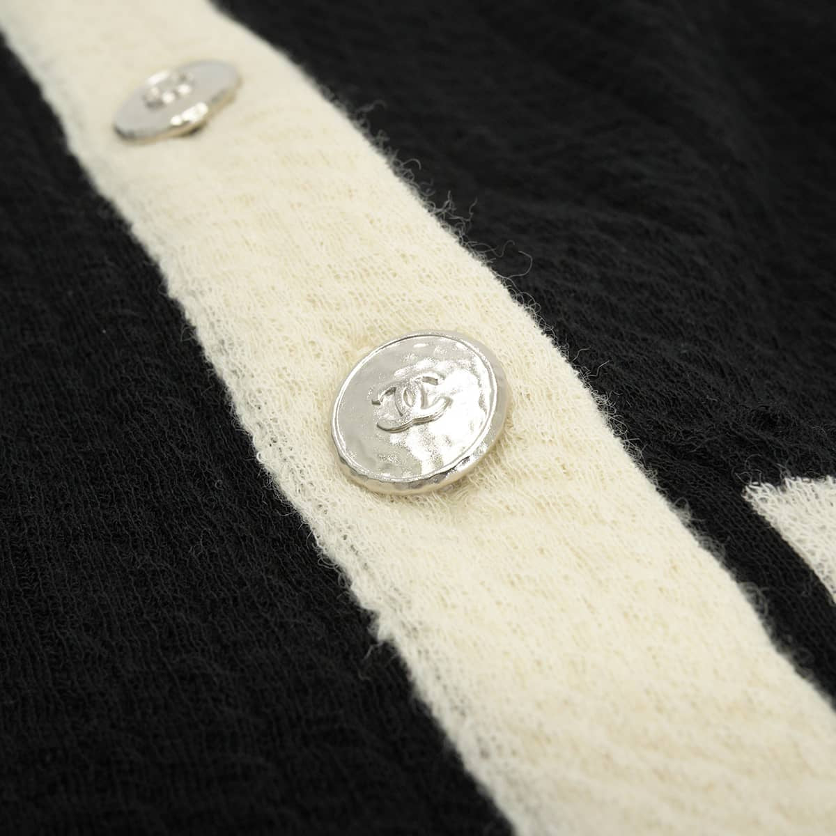 Pret-a-Porter Collection CHANEL Cardigan Women's two-tone Noir (Black)/Blanc (White) Wool #40 P78413[EXCELLENT][Authentic]