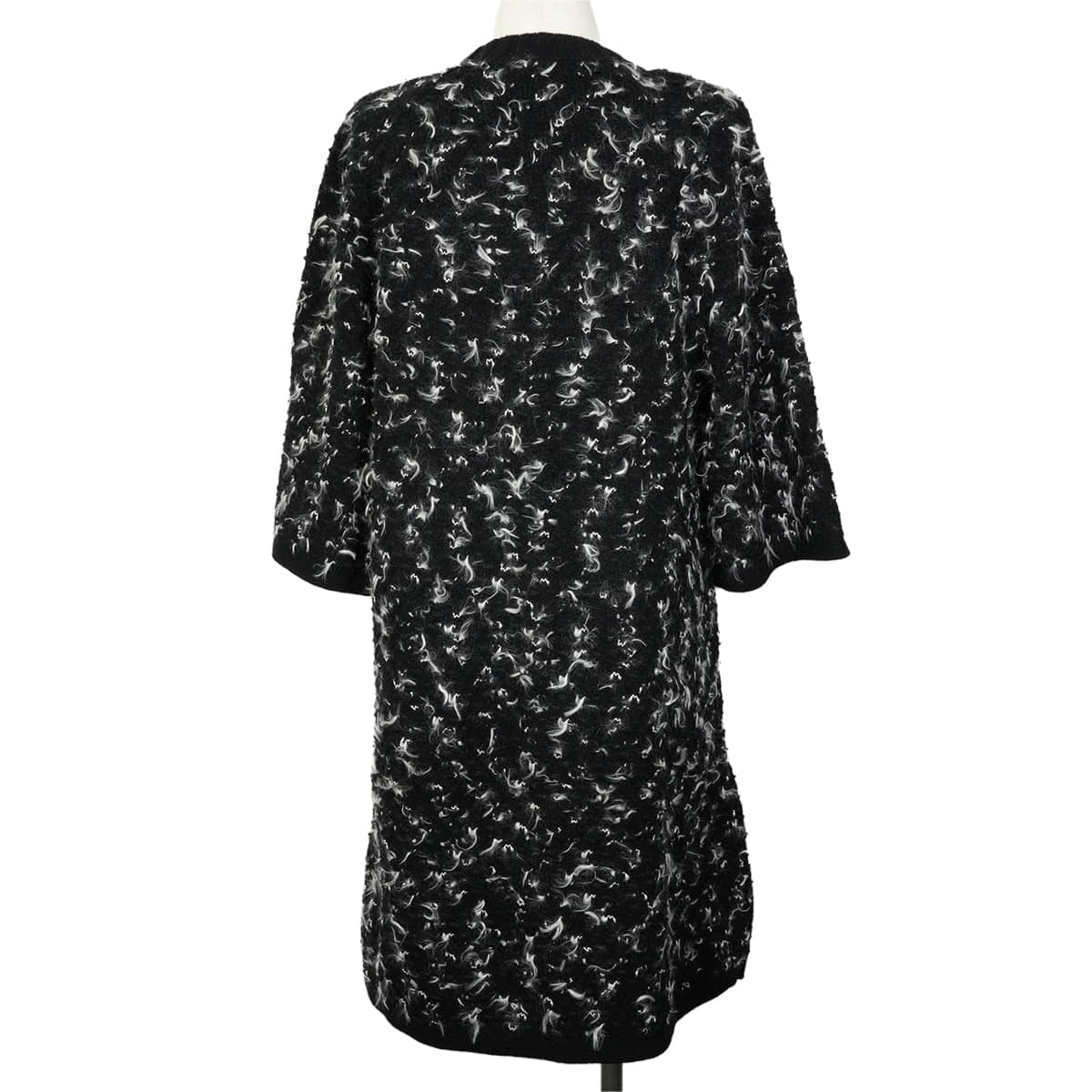 2015AW CHANEL One‐piece dress Women's Fuzzy Knit Short-Sleeve with Matelasse Coco Buttons and Pockets Noir (Black)/Blanc (White) Wool/Cashmere/Mohair/Nylon #42 P52503[EXCELLENT][Authentic]