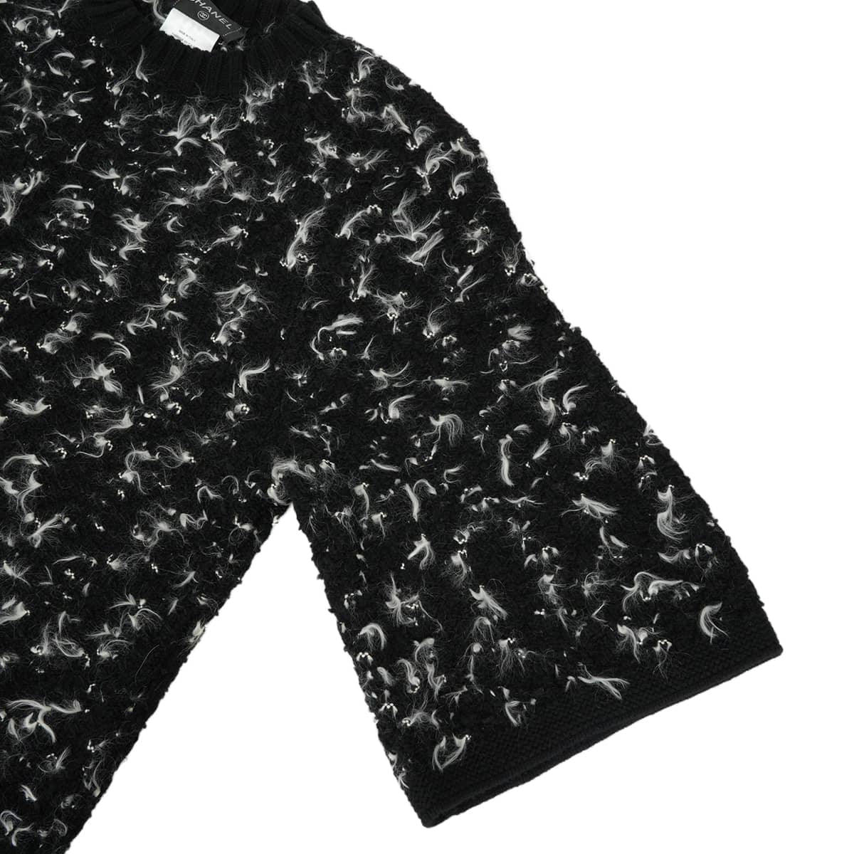 2015AW CHANEL One‐piece dress Women's Fuzzy Knit Short-Sleeve with Matelasse Coco Buttons and Pockets Noir (Black)/Blanc (White) Wool/Cashmere/Mohair/Nylon #42 P52503[EXCELLENT][Authentic]