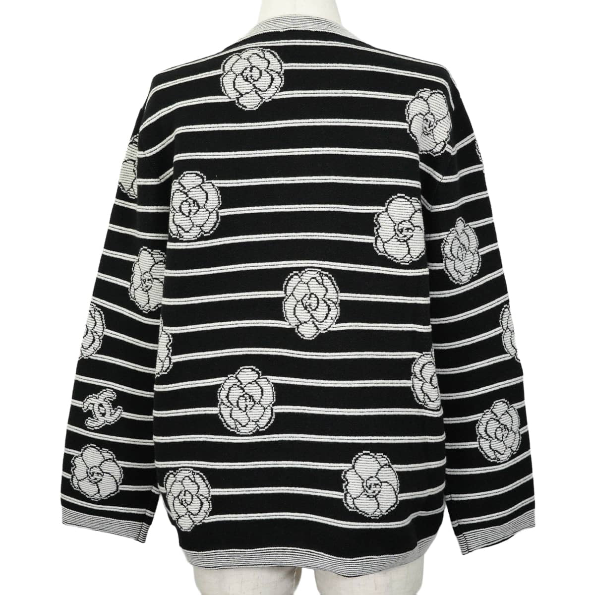 2023AW CHANEL Knit crew neck striped top COCO Mark camellia Noir (Black)/Blanc (White) Cashmere Polyamide/Elasthanne #40 P76027[EXCELLENT][Authentic]