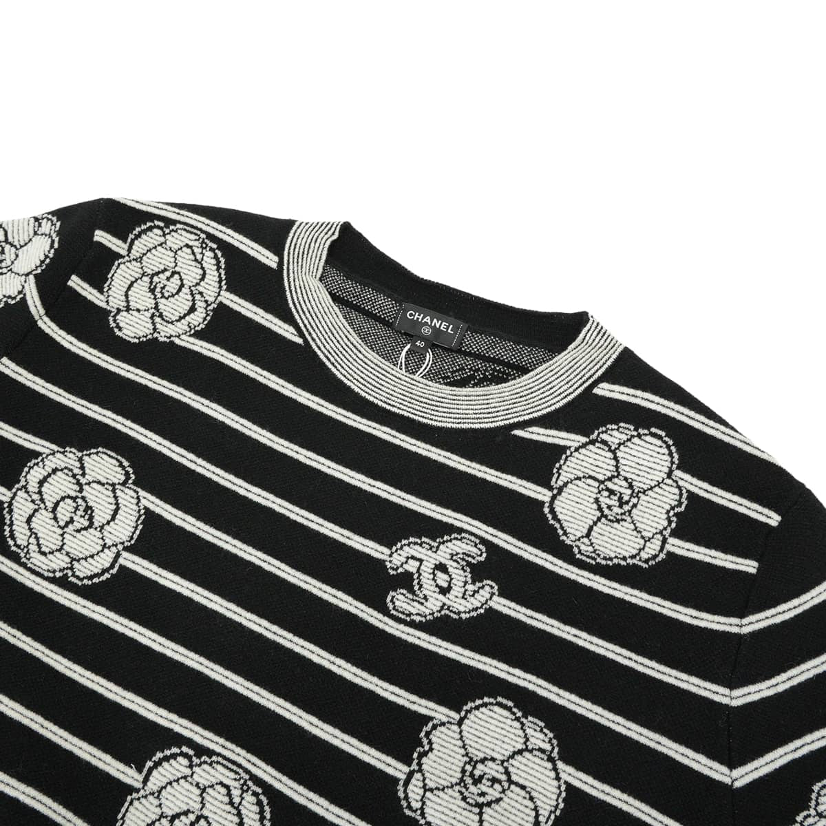 2023AW CHANEL Knit crew neck striped top COCO Mark camellia Noir (Black)/Blanc (White) Cashmere Polyamide/Elasthanne #40 P76027[EXCELLENT][Authentic]