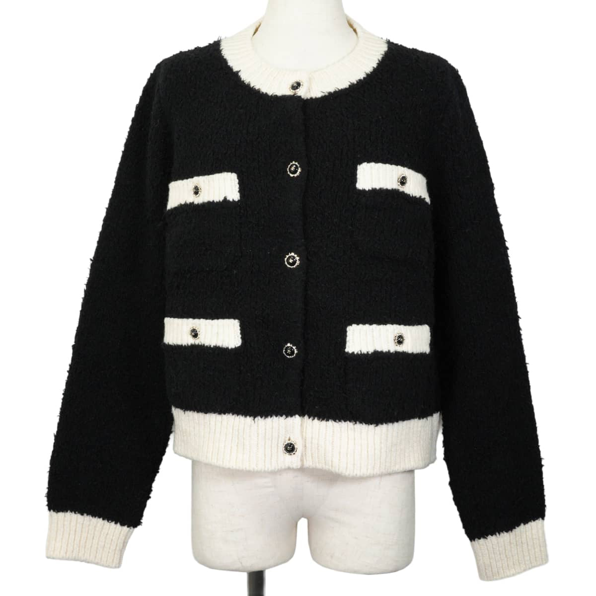 [Pre-loved] 2025 Pret-a-porter Collection CHANEL Cardigan Women's Jacket COCO Mark Rhinestone Buttons Two-Tone Noir (Black)/Blanc (White) Wool/Polyester #44 P80705[LIKE NEW][Authentic]