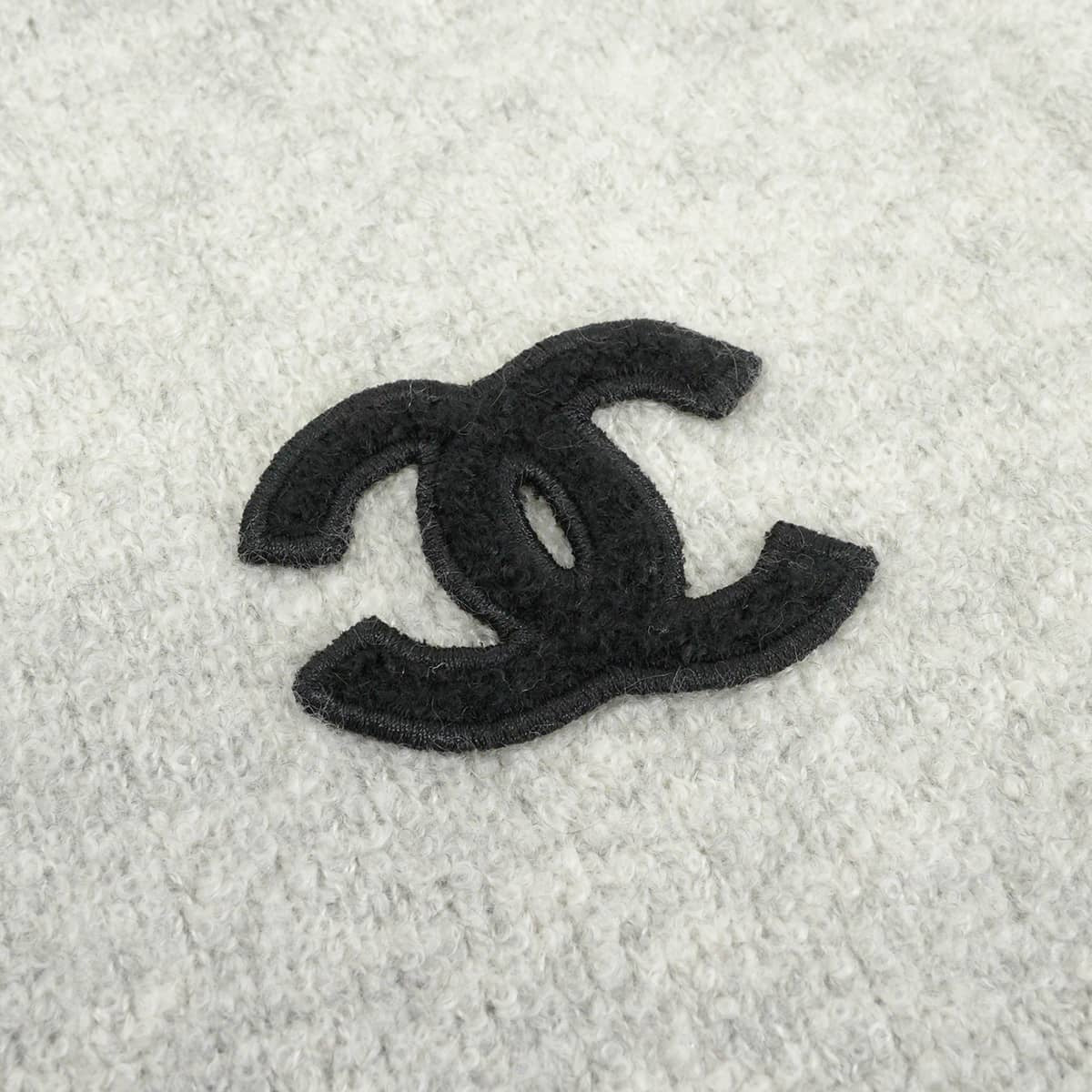 CHANEL muffler COCO Mark patch Two-tone Grey/Noir (Black) Cashmere/Silk AA8517[EXCELLENT][Authentic]
