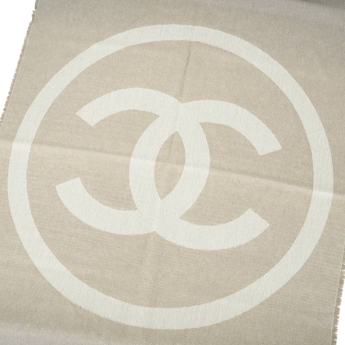 [Pre-loved] CHANEL Stall Large Logo & COCO Mark Big Fringe BeigeCharcoal Cashmere[LIKE NEW][Authentic]