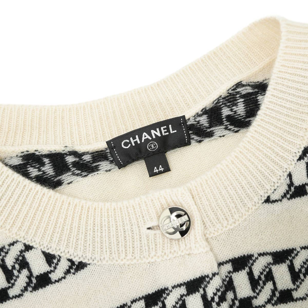 [Pre-loved] 2017SS CHANEL Cardigan Long-sleeved chain jacquard stripes COCO Mark buttonsOff-white/Black Cashmere #44 Silver HW P56113[LIKE NEW][Authentic]