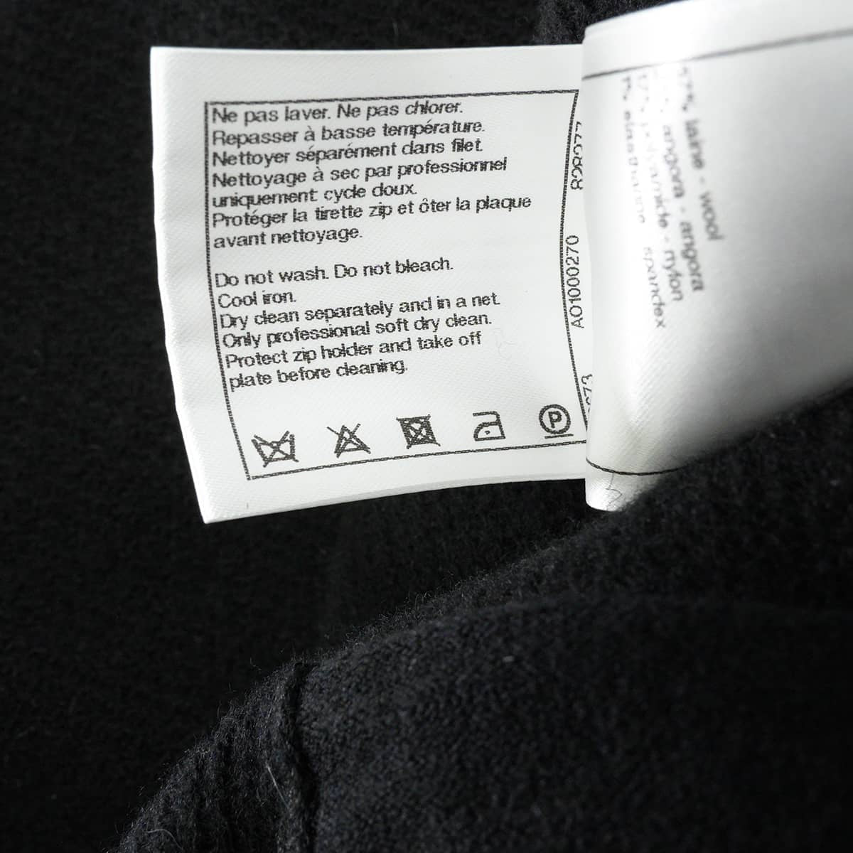2017 Cruise Collection CHANEL One‐piece dress Crew neck three-quarter sleeve cutout space button	 Noir (Black) Wool/Angola/Nylon/Elastane #50 Silver HW P57808[EXCELLENT][Authentic]