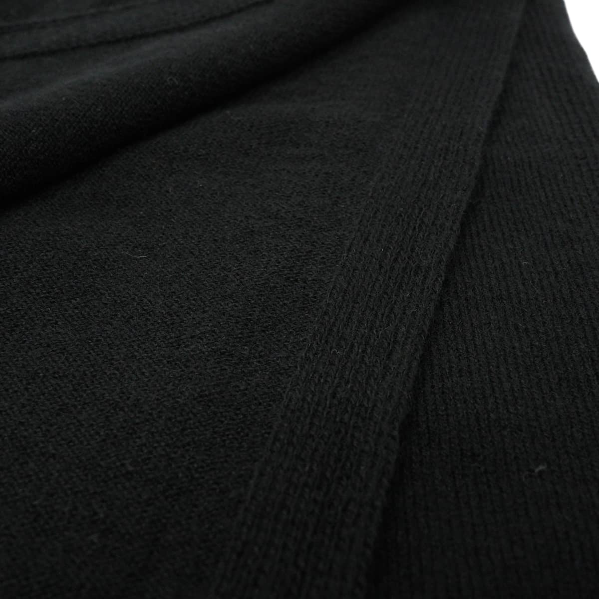 CHANEL Stall Triple COCO Mark Bicolor Noir (Black)/Blanc (White) Cashmere[EXCELLENT][Authentic]