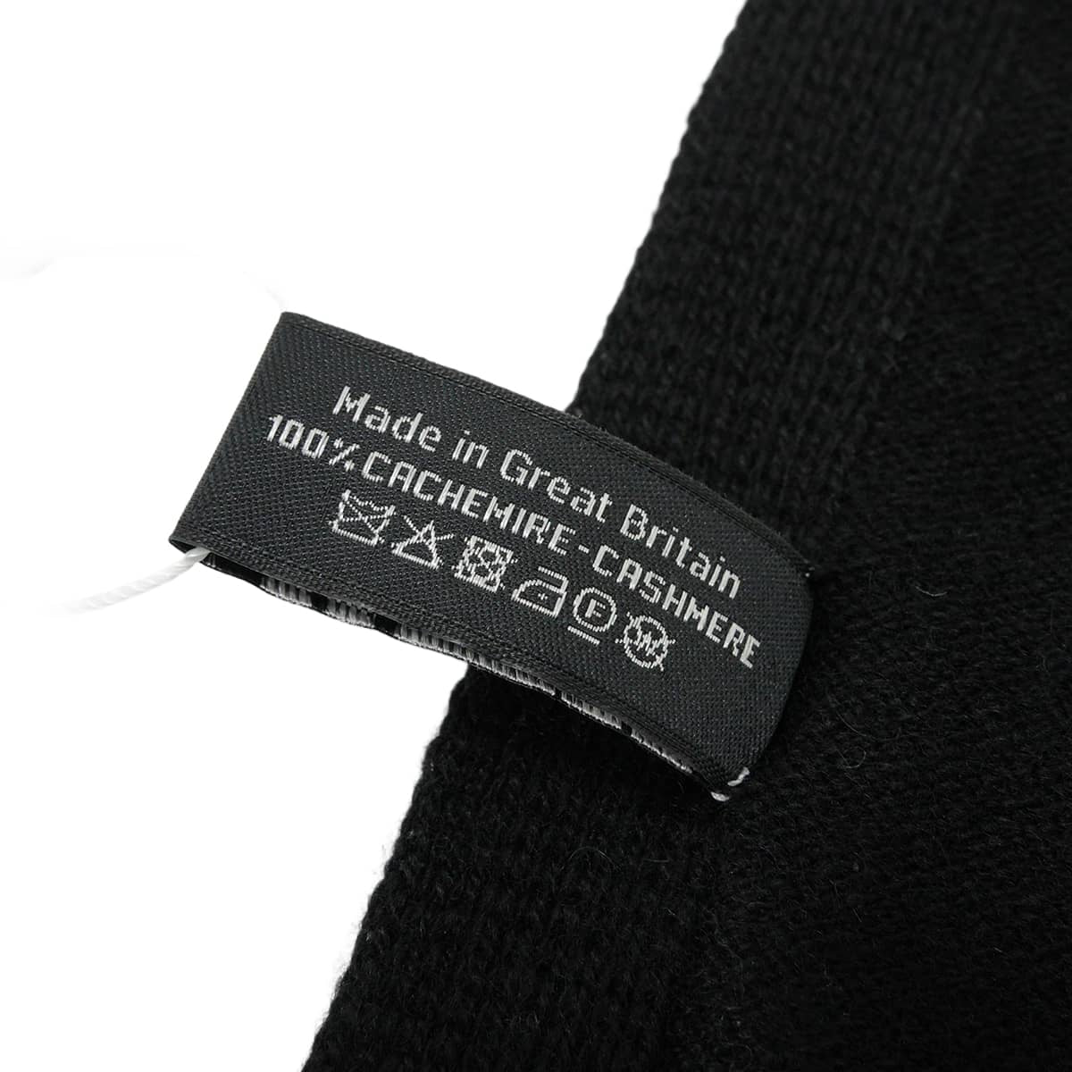 CHANEL Stall Triple COCO Mark Bicolor Noir (Black)/Blanc (White) Cashmere[EXCELLENT][Authentic]