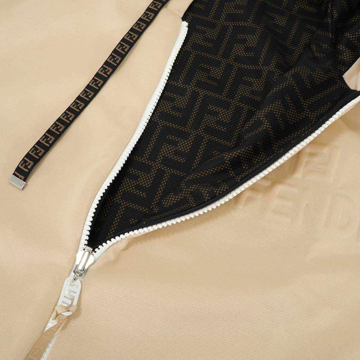 2021SS FENDI Hooded sweatshirt Reversible zip-up hoodie logo Zucca pattern Beige Polyester/Cotton #L Silver HW FAF142AGM7[EXCELLENT][Authentic]