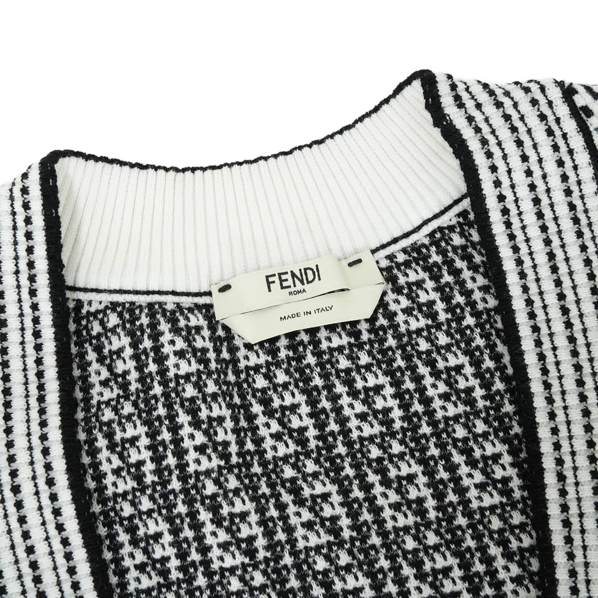 2021SS FENDI Cardigan Knit Zucca pattern Blanc (White)/Noir (Black) Reyon/Polyester/Nylon #44 FZC869 AF4U[EXCELLENT][Authentic]