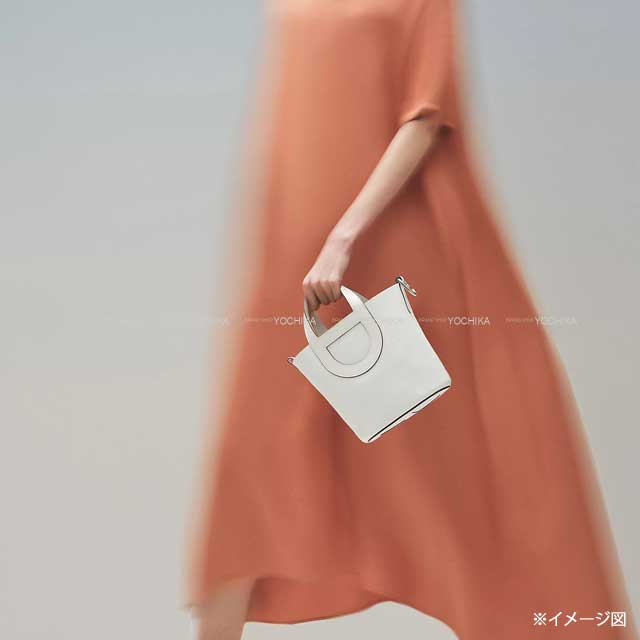 HERMES Handbag In the Loop 18 New White Taurillon Clemence/Veau Swift Gold HW Stamp B[BRAND NEW][Authentic]